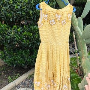 Vintage wines dress